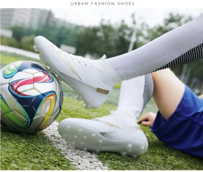 High Quality Football Boots Same As C.Ronaldo Soccer Shoes Assassin Chuteira Campo TF/AG Football Sneaker Futsal Training Shoes